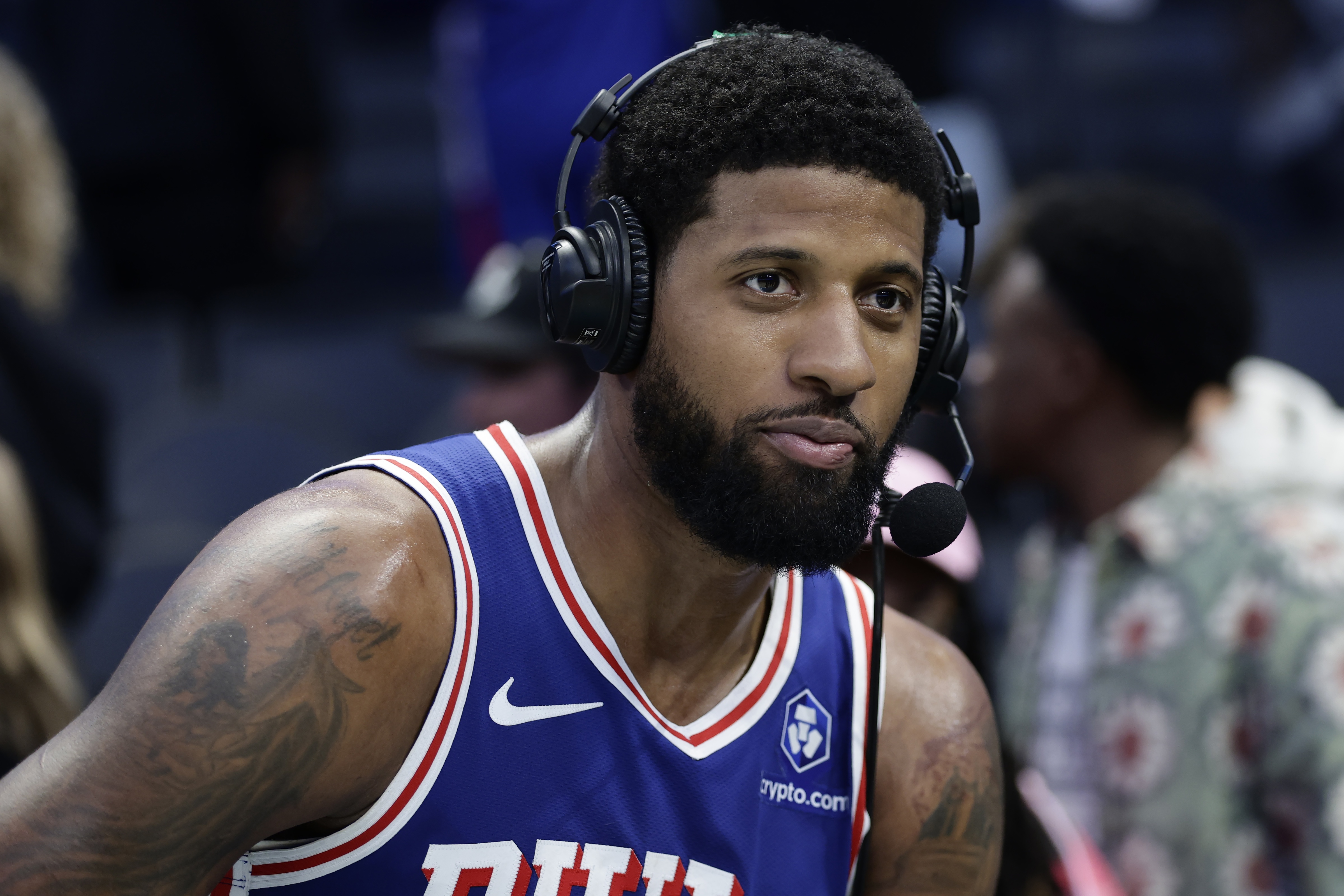 乔治:我们和黄蜂队都知道直接对话有多重要 这场胜利非常关键